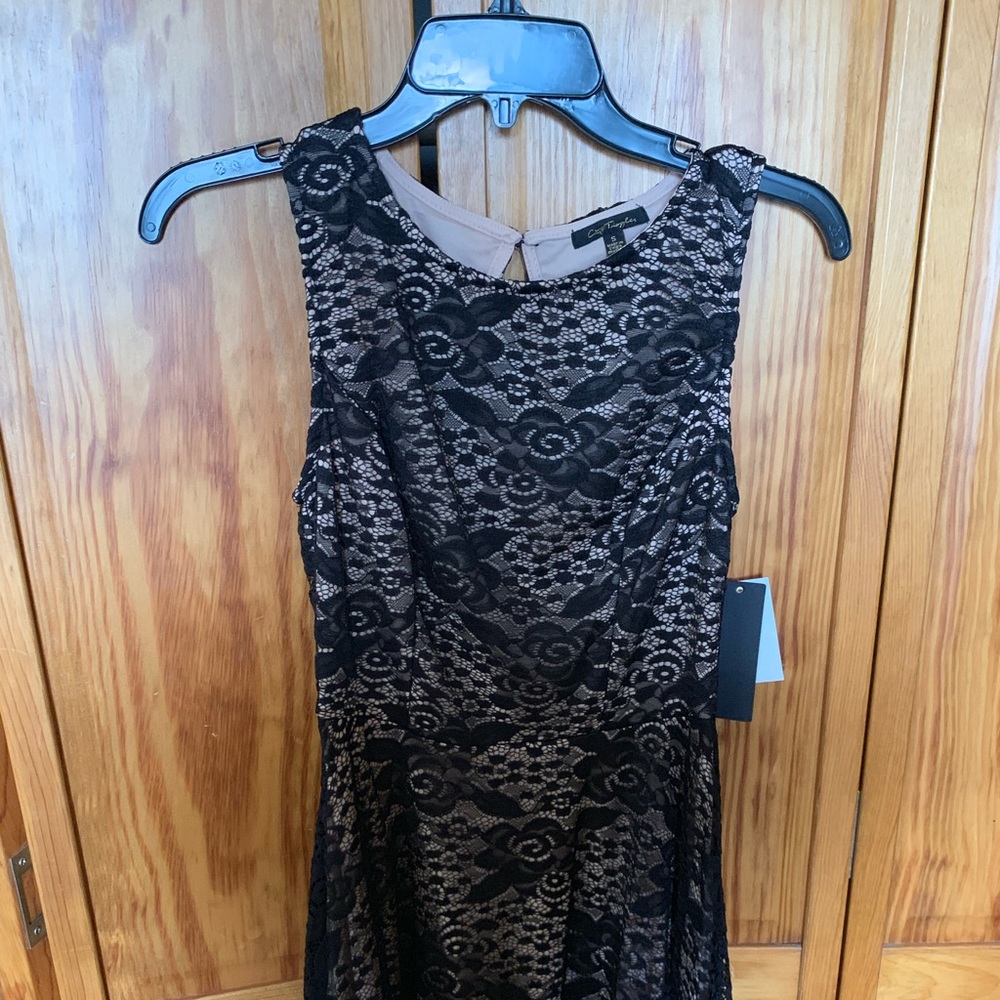 Juniors dress